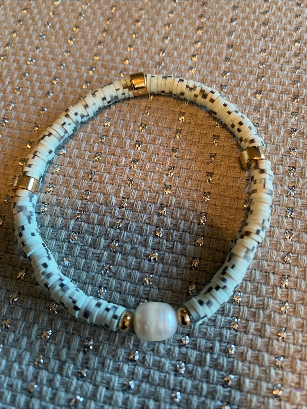 White Beaded Stretch Bracelet with Pearl Accent